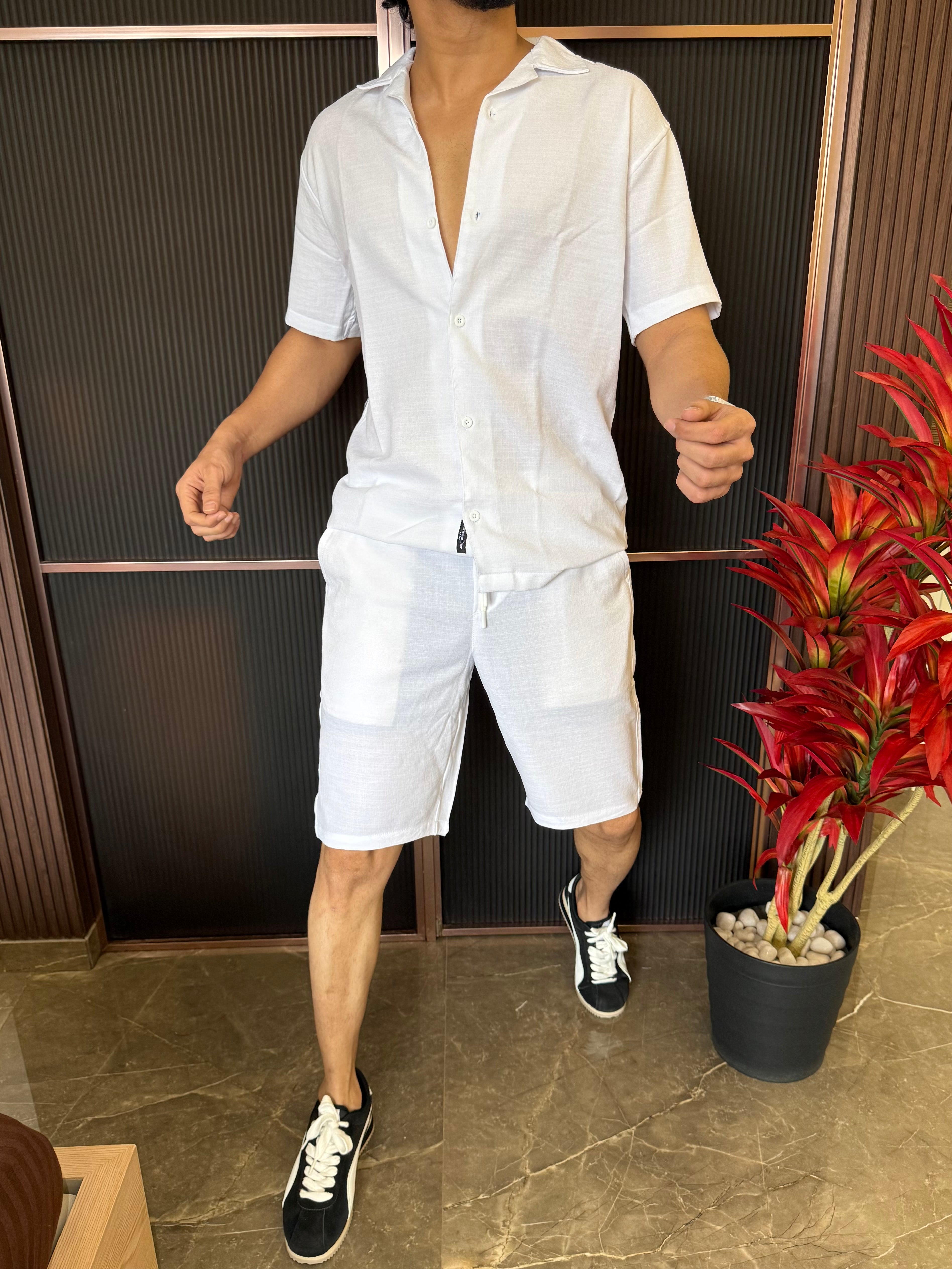 Oversize Cords White Shirt & Shorts