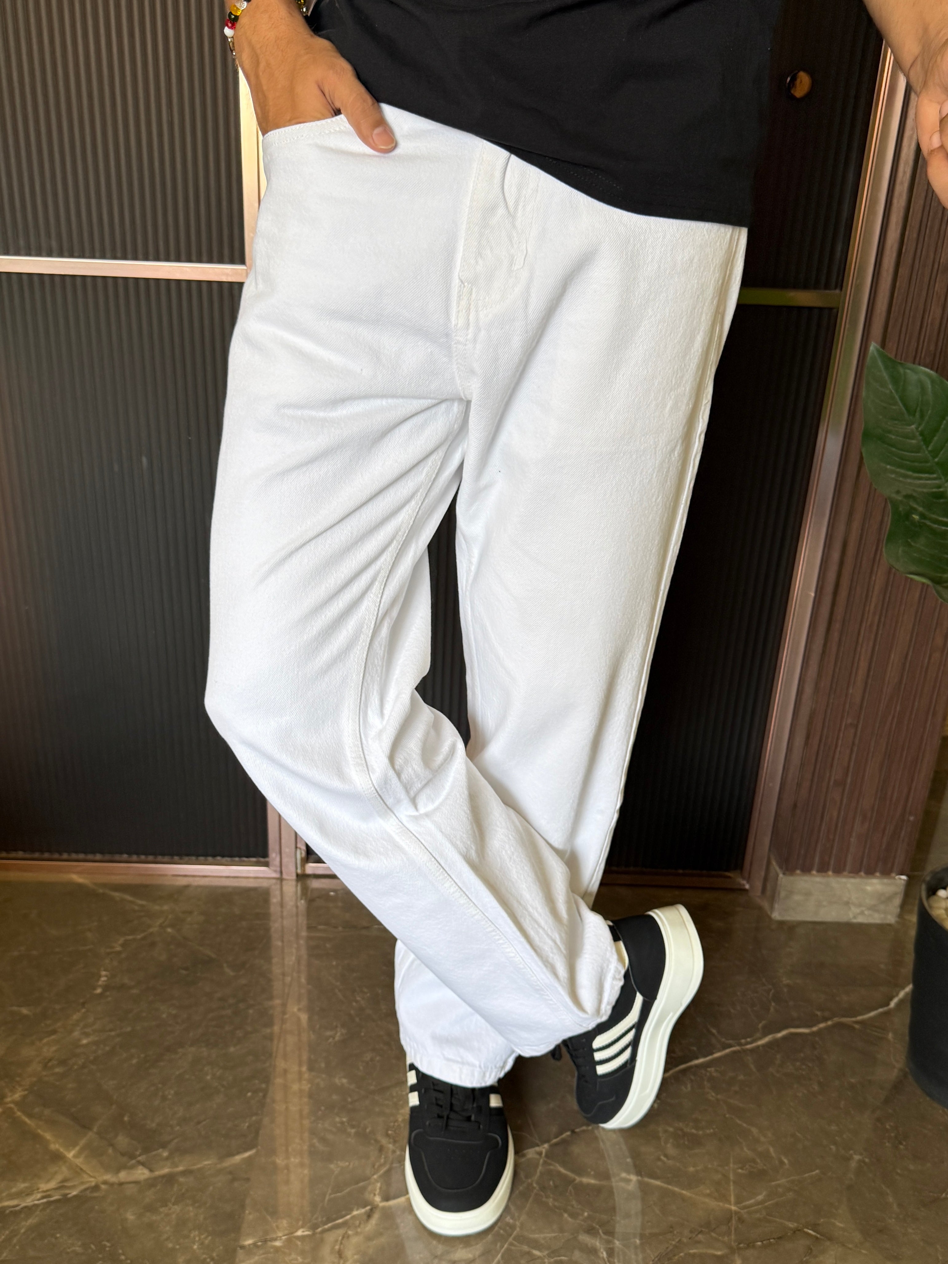 Elastic Waist Baggy White Jeans