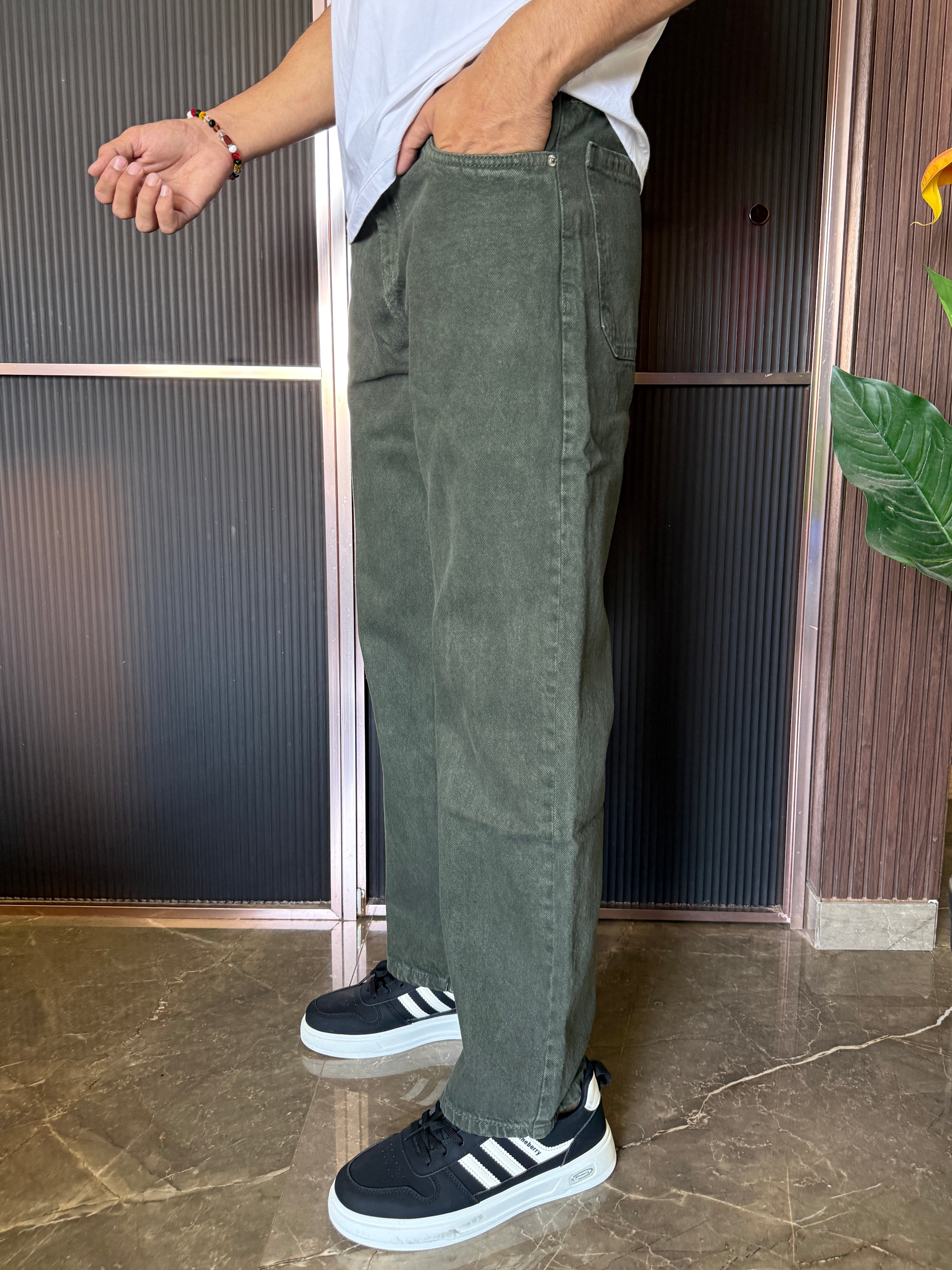 Elastic Waist Baggy Olive Jeans