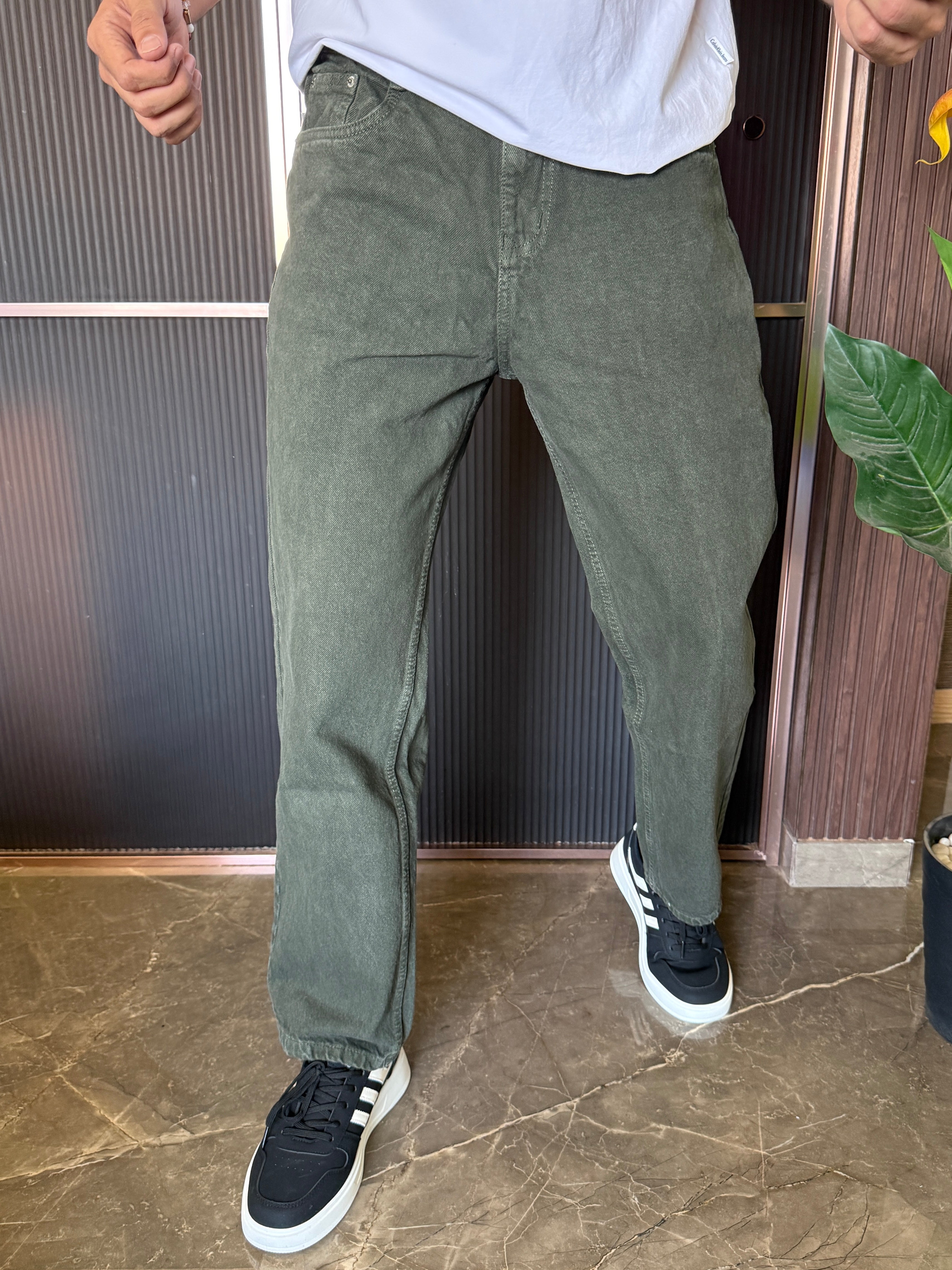 Elastic Waist Baggy Olive Jeans