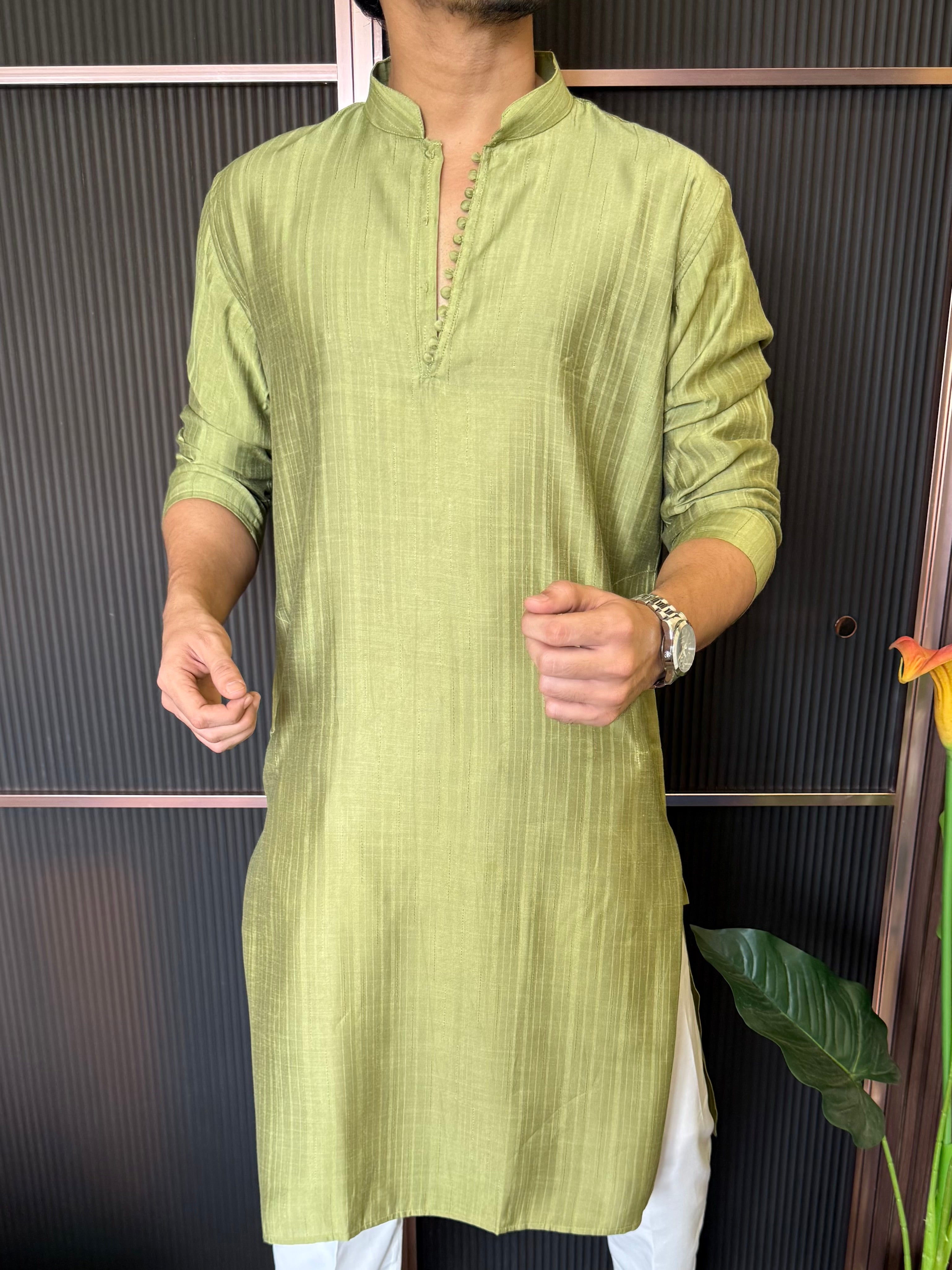 Sleek Button Detailing Green Kurta