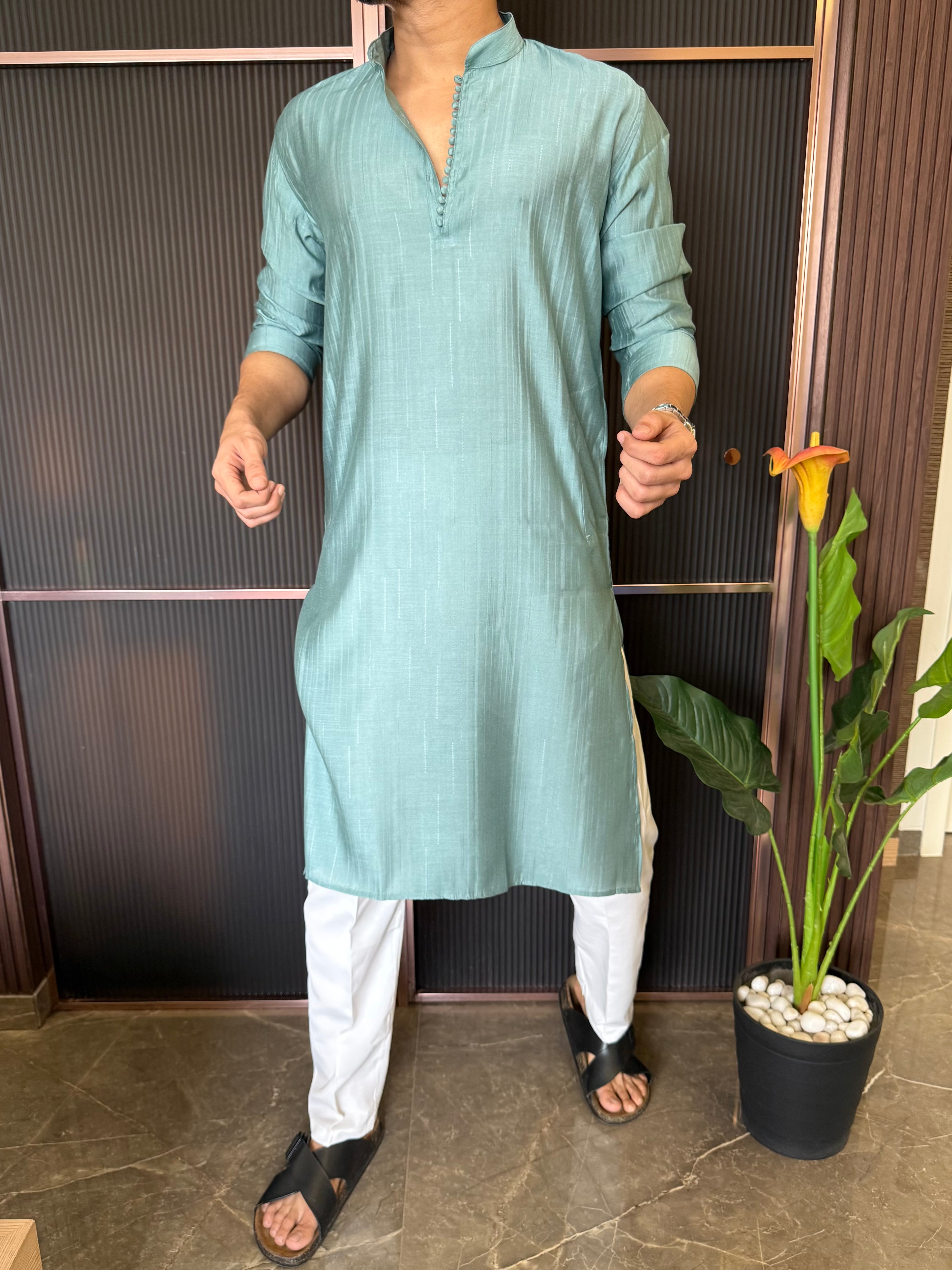 Sleek Button Detailing Bottle Ocean Kurta
