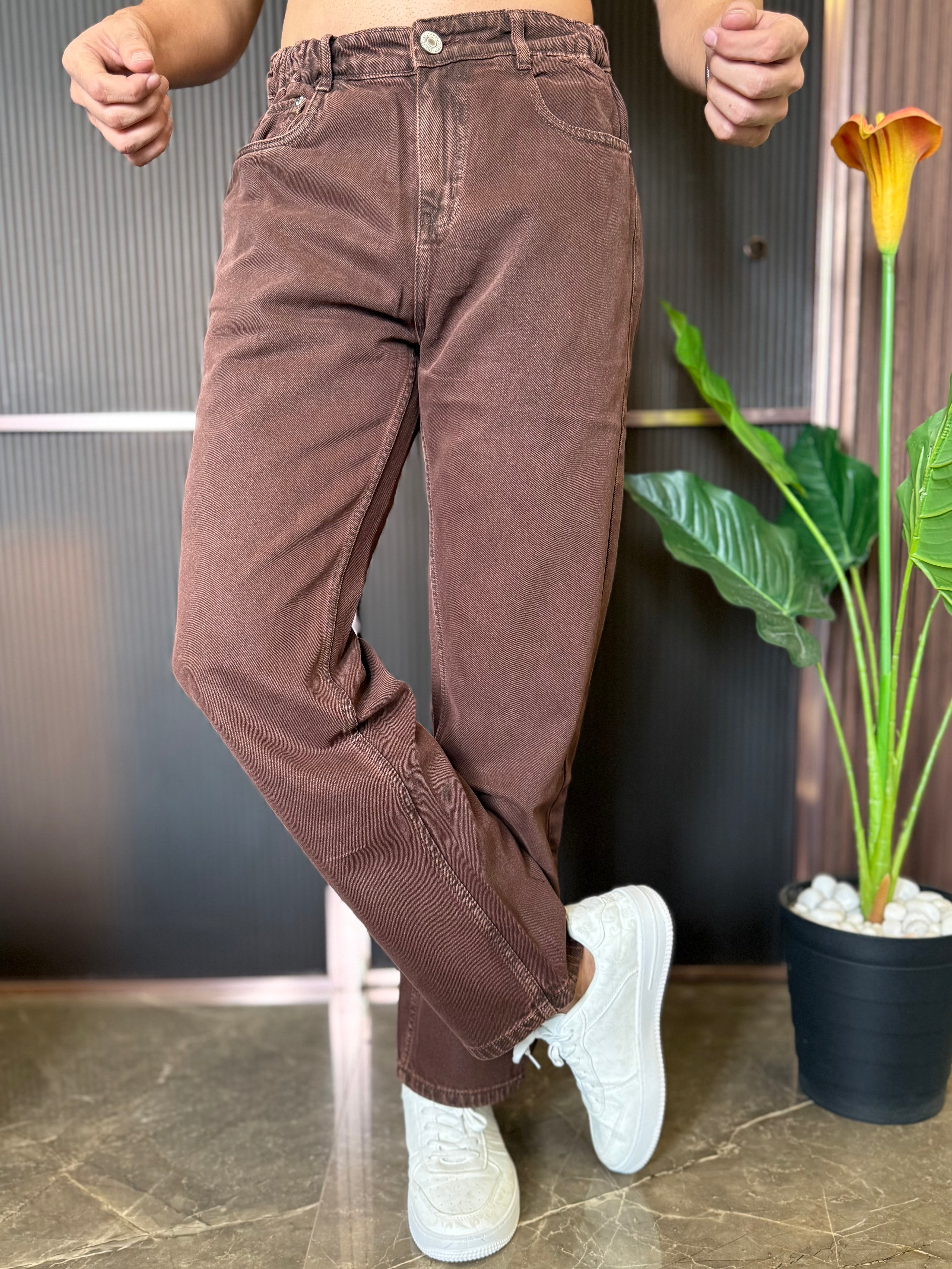 Elastic Waist Baggy Brown Jeans