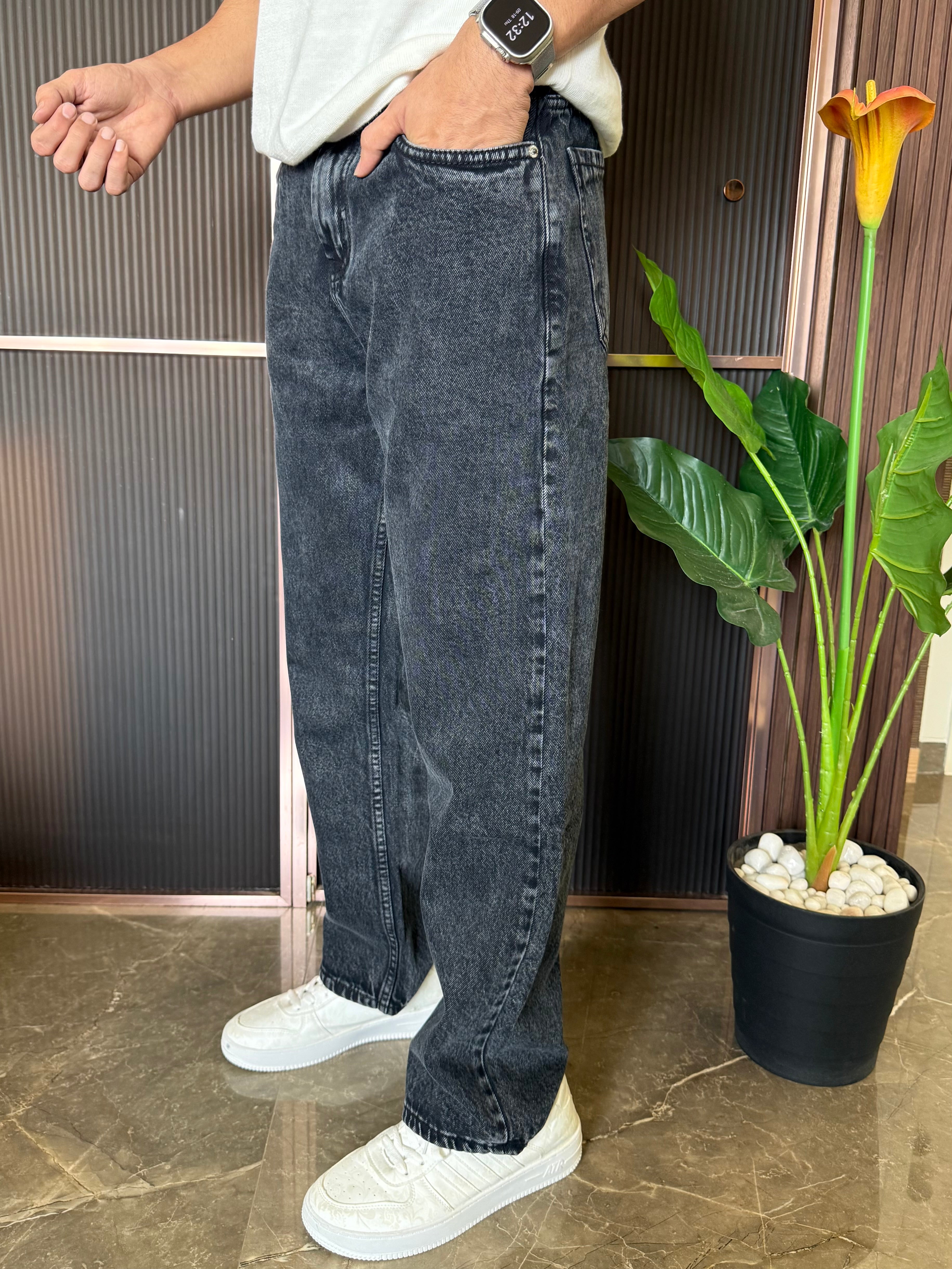 Elastic Waist Baggy Carbon Jeans