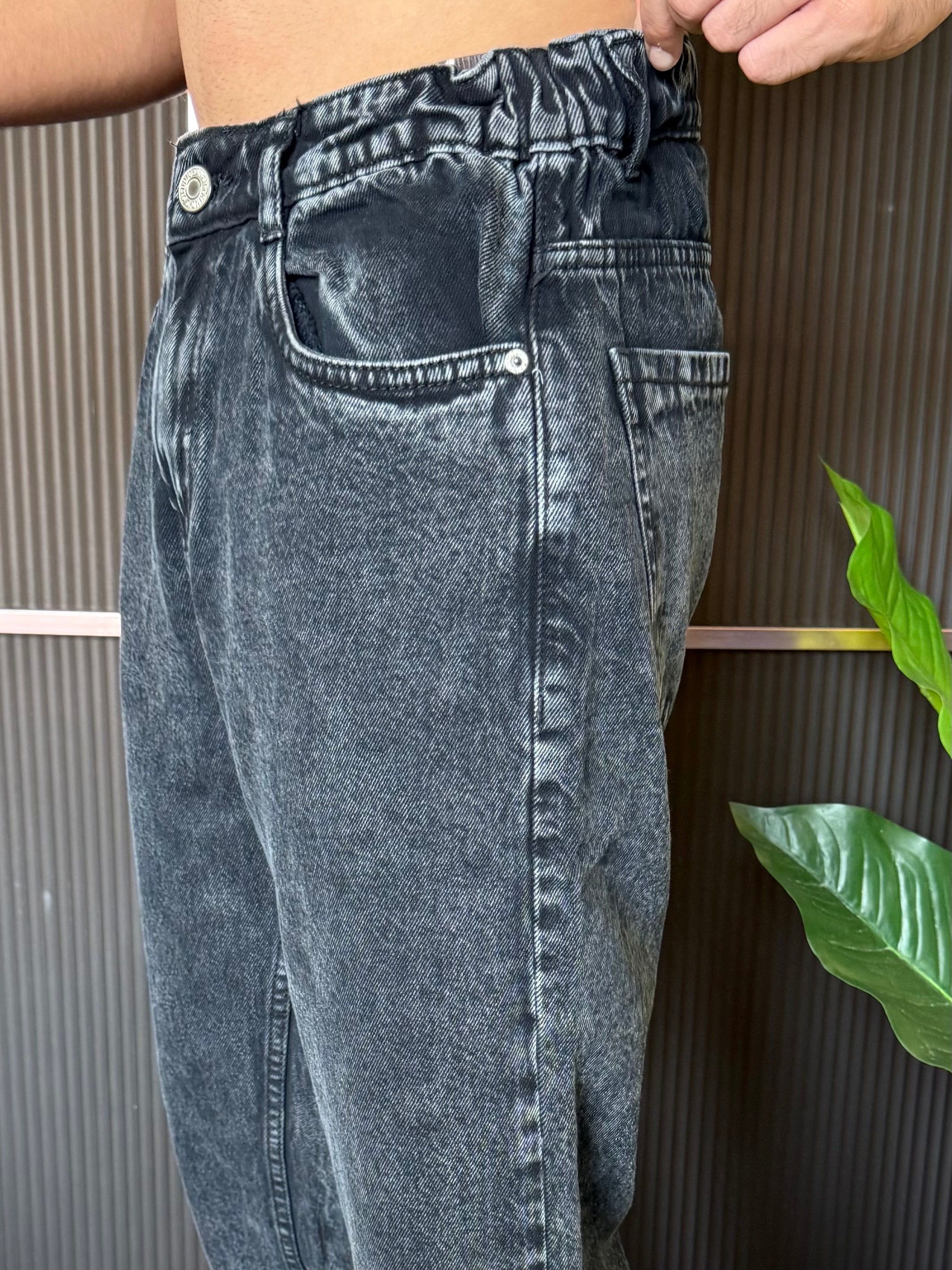 Elastic Waist Baggy Carbon Jeans