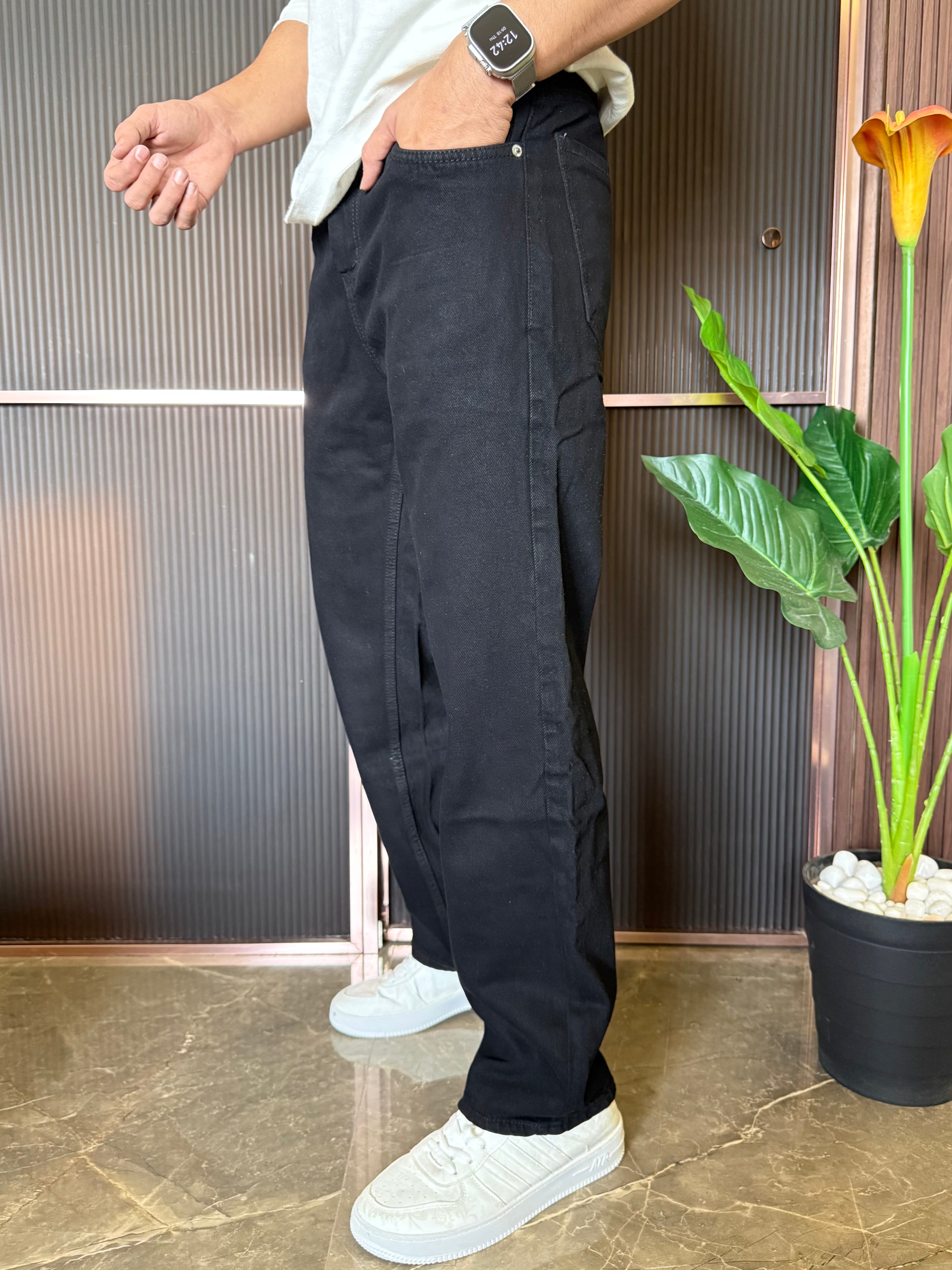 Elastic Waist Baggy Black Jeans