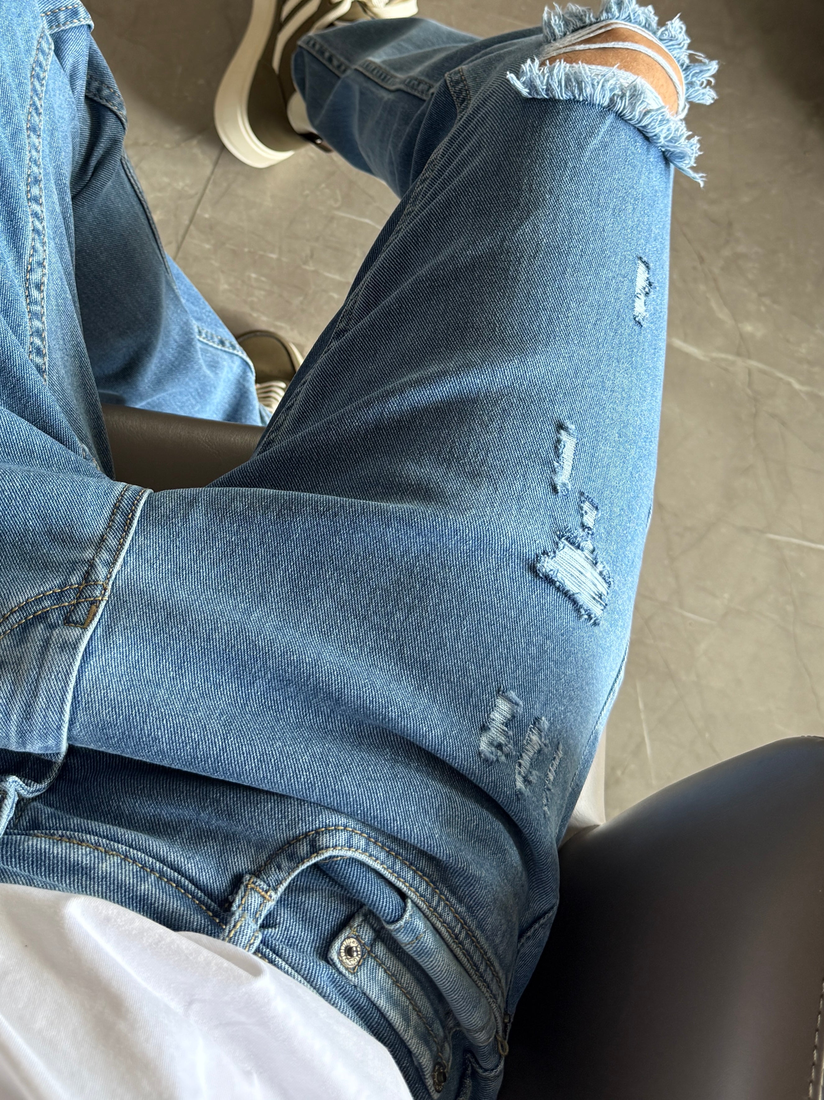 Kings Stretchable Wornout LightBlue Jeans