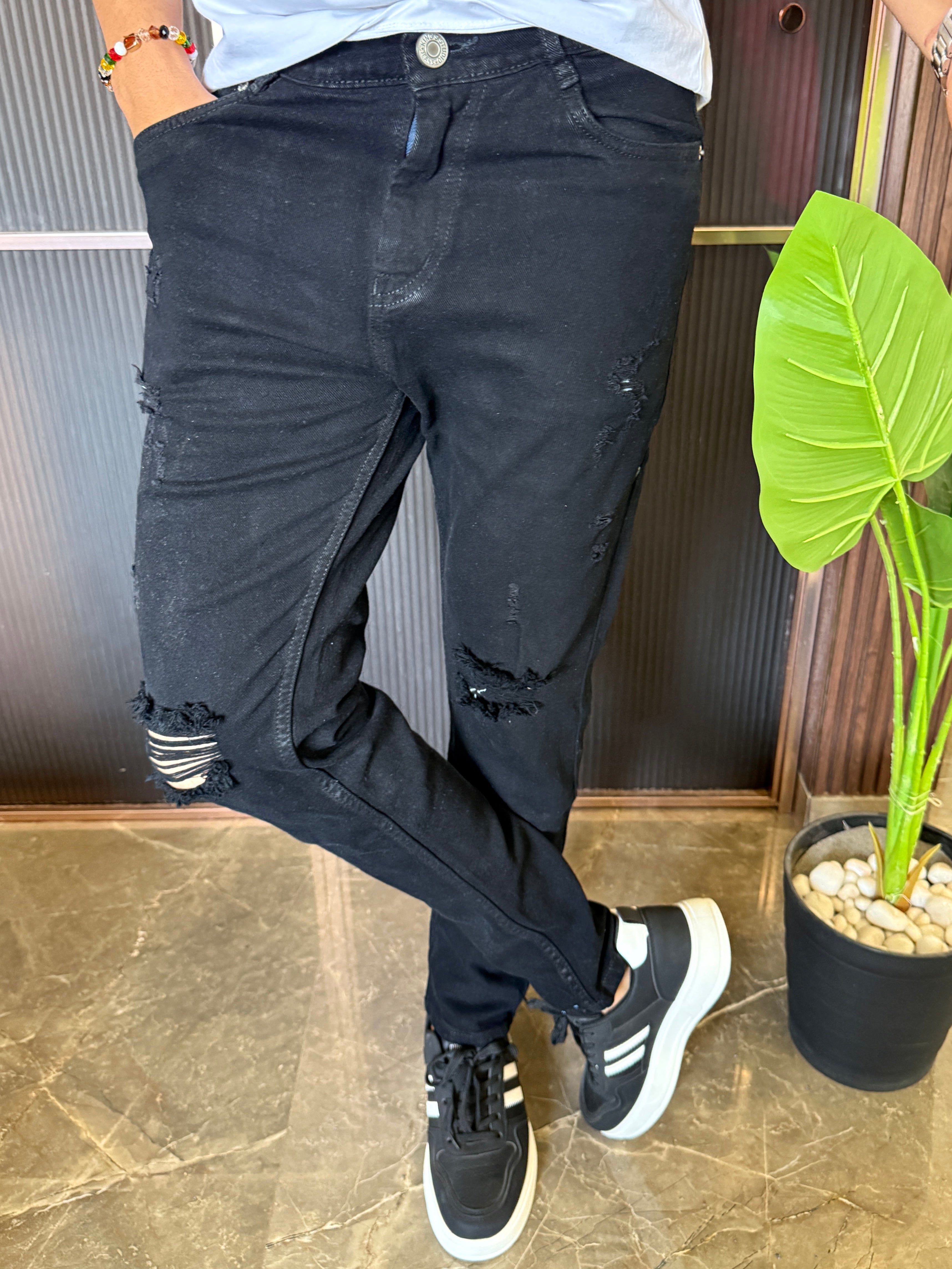 Kings Stretchable Wornout Black Jeans