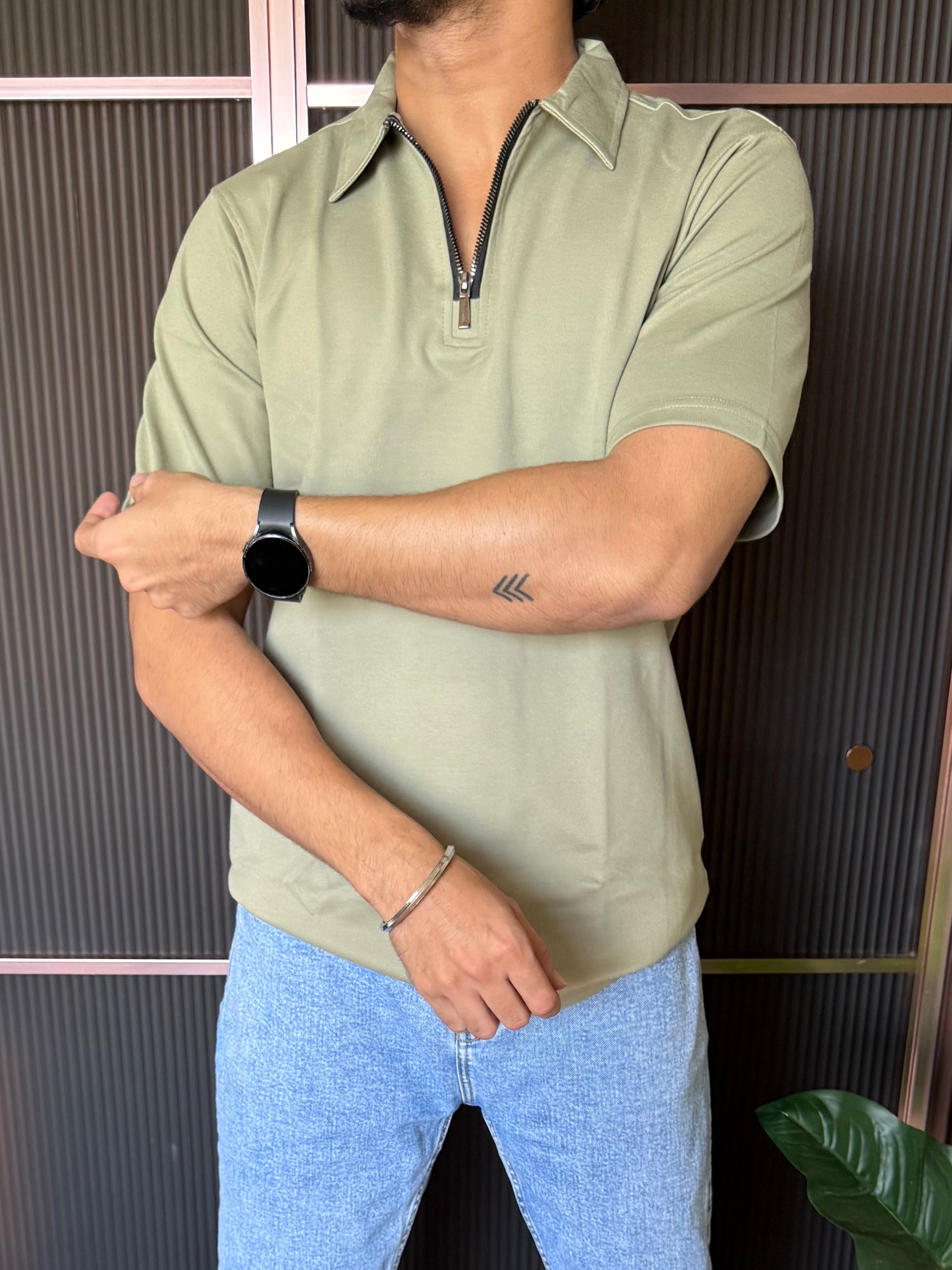 Relaxed Fit Zip Collar Pista Tshirt