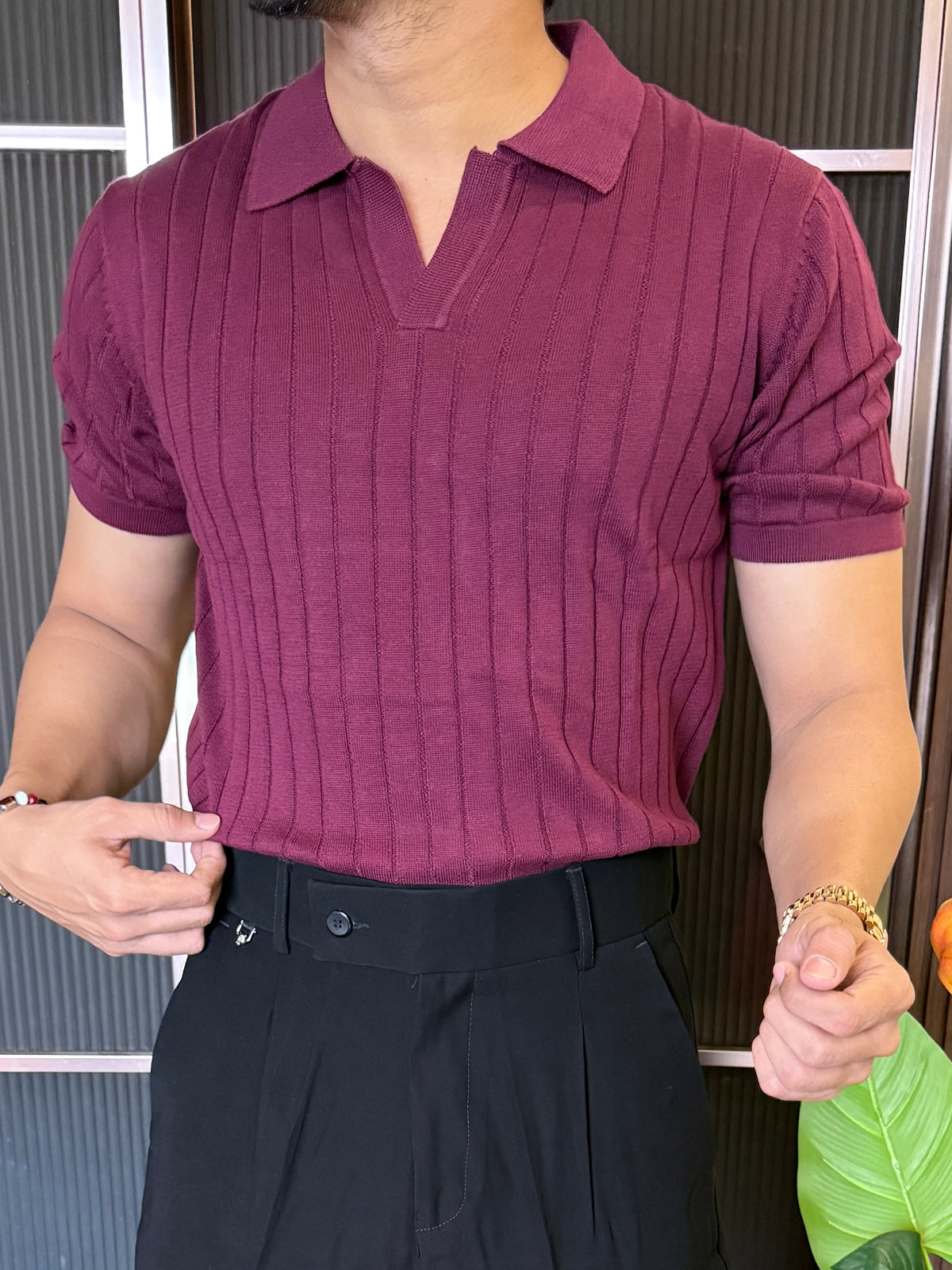 knitted Collar Maroon Tshirt