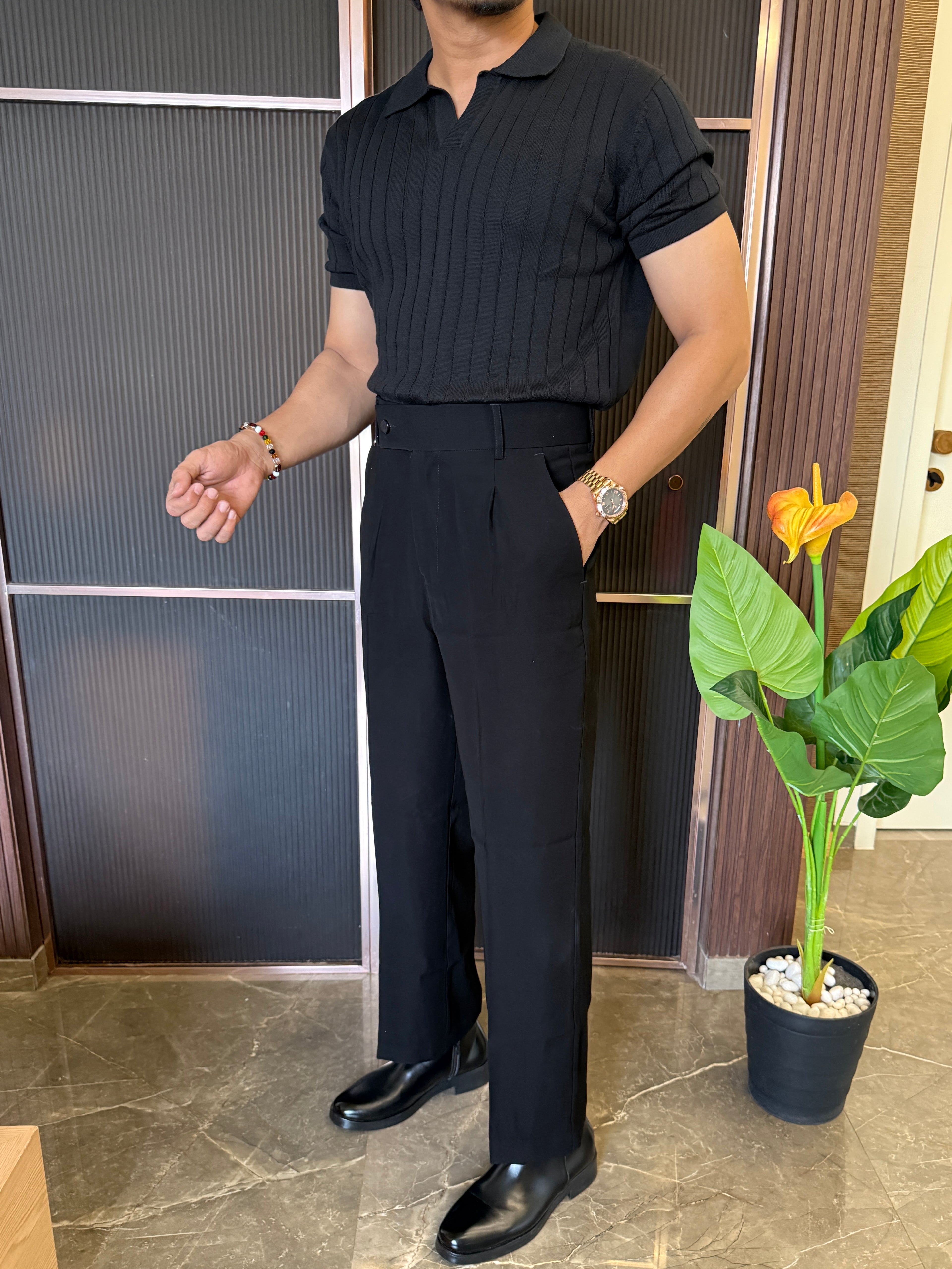 knitted Collar  Black Tshirt