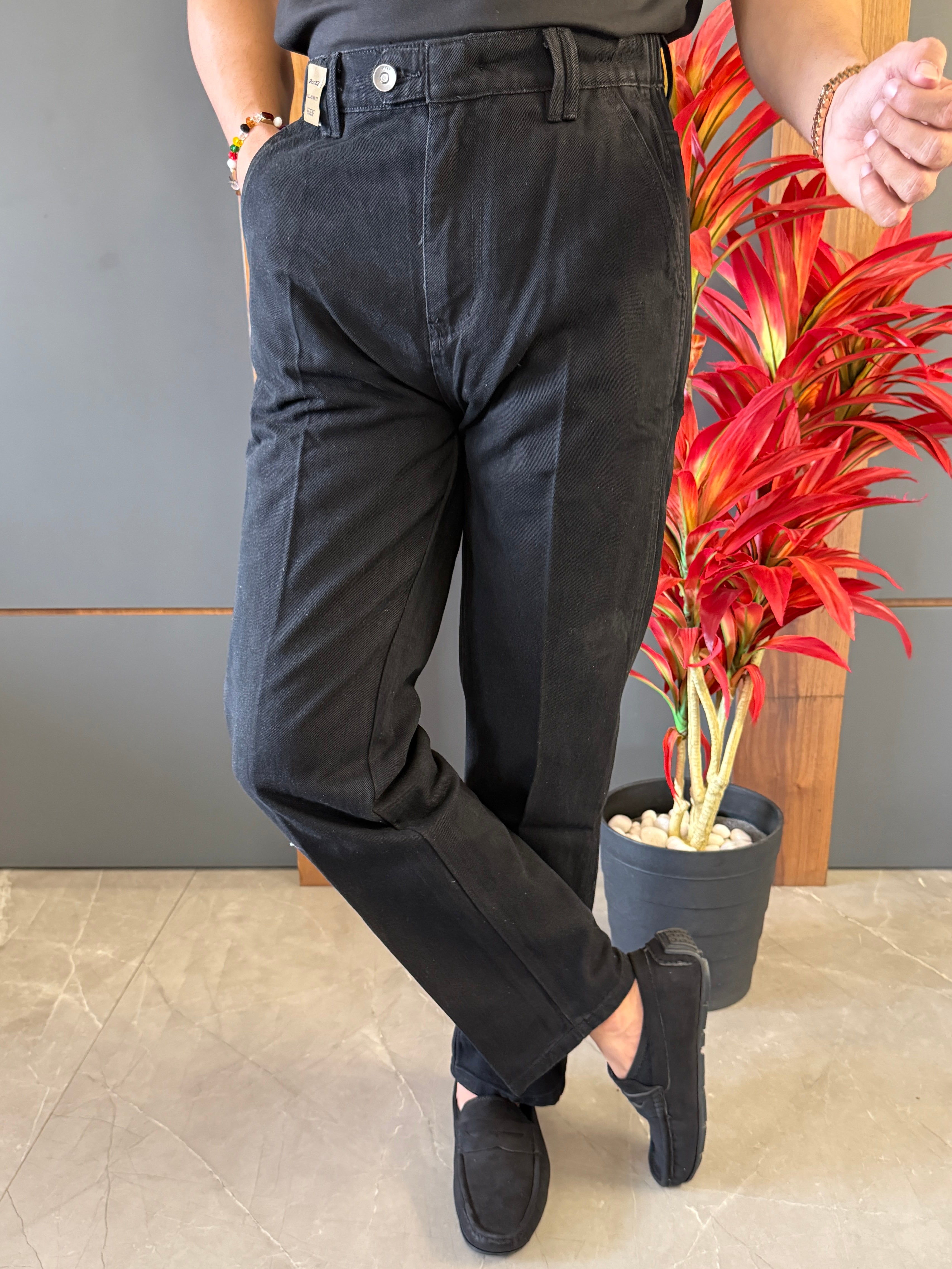 Korean Front Pleated Elastic Black Jeans