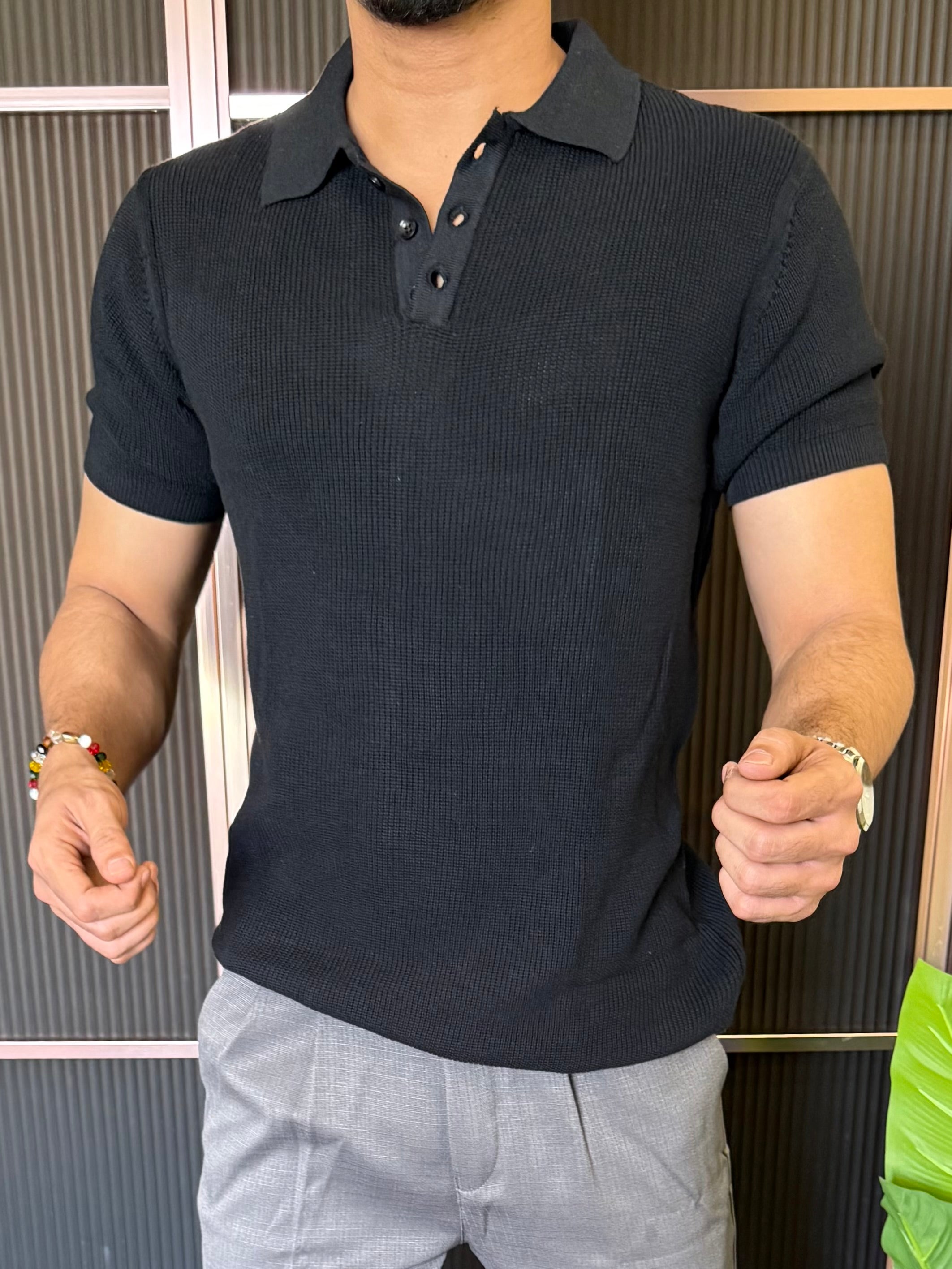 Heavy knitt  Collar Black T shirt