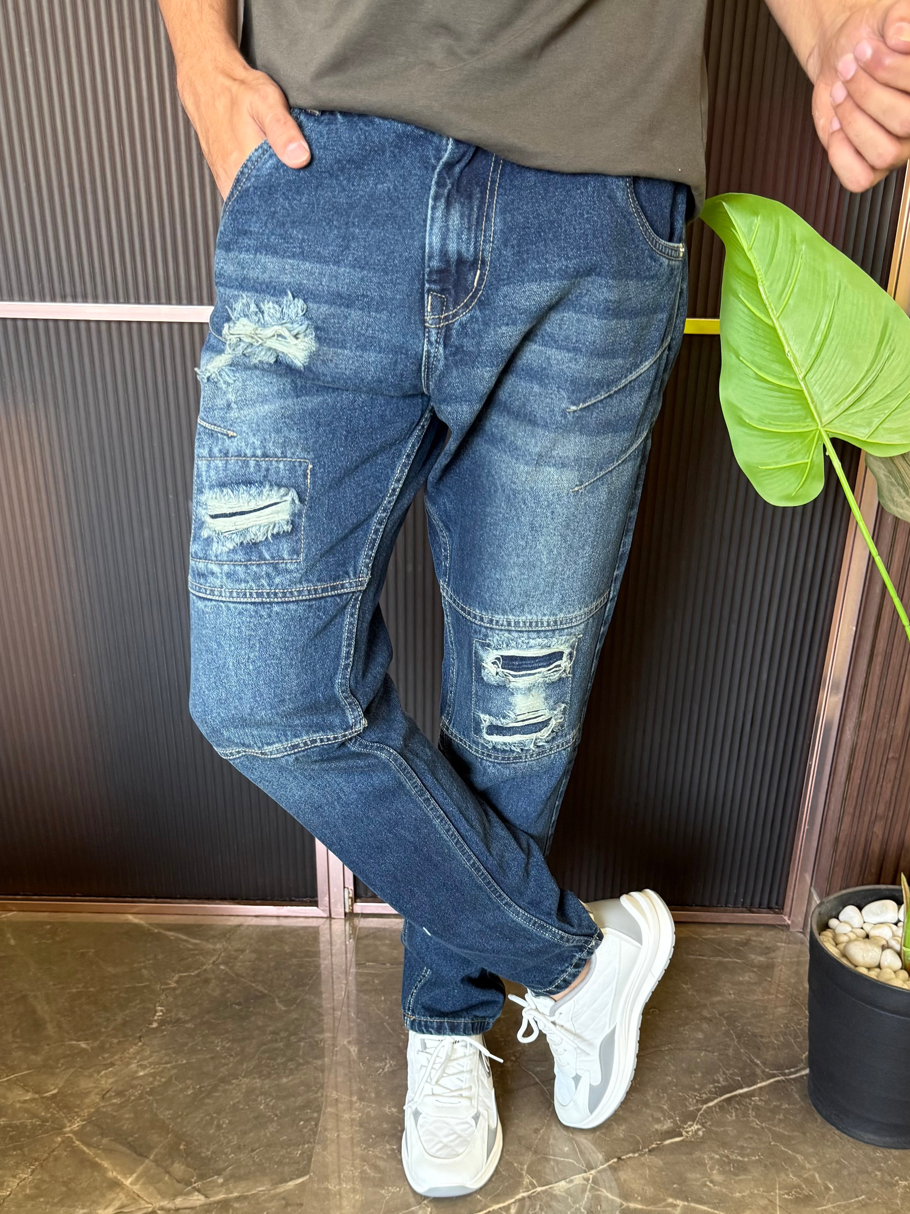 Mom Fit Biker Wornout Green Jeans