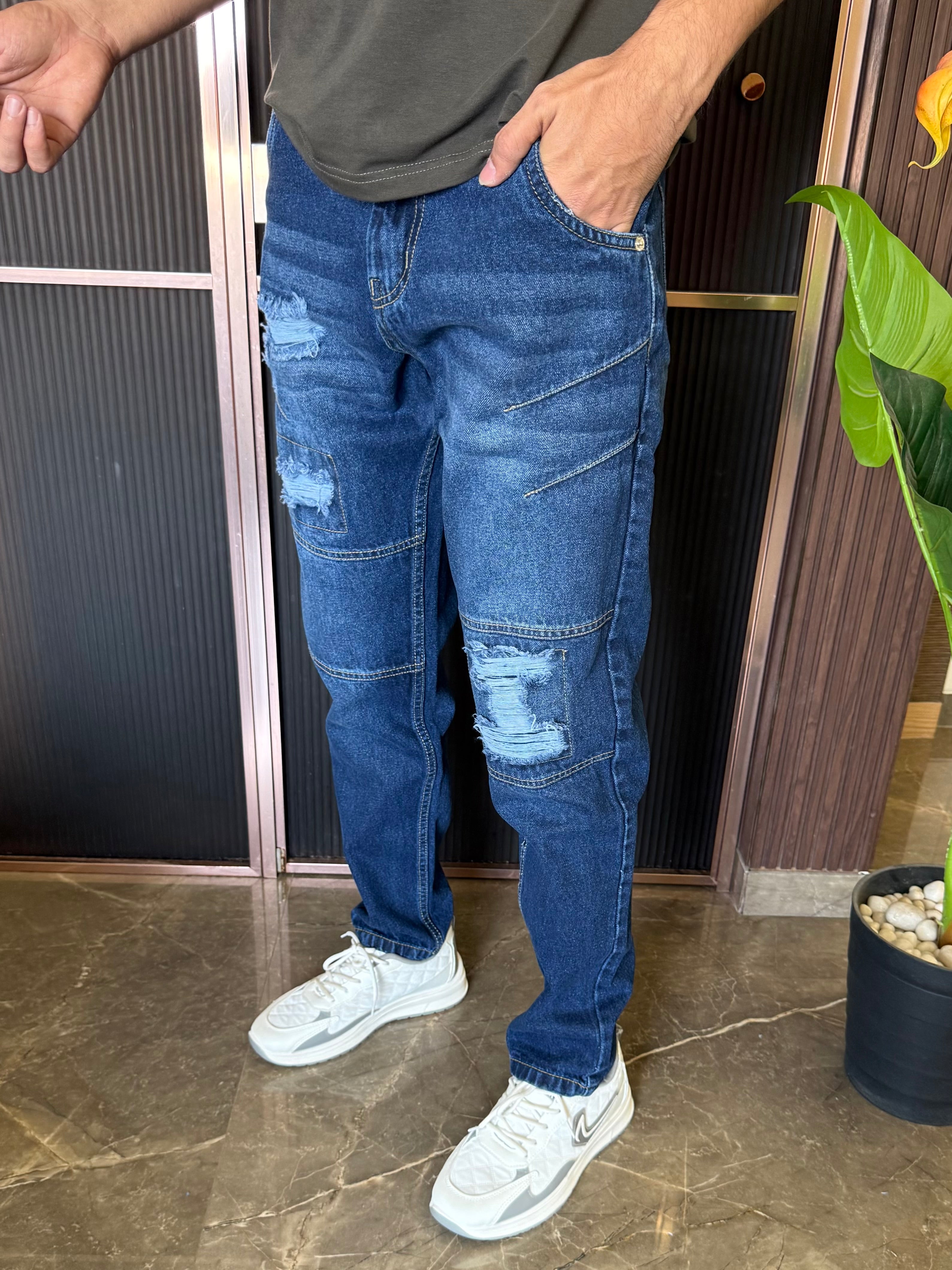 Mom Fit Biker Wornout Blue Jeans