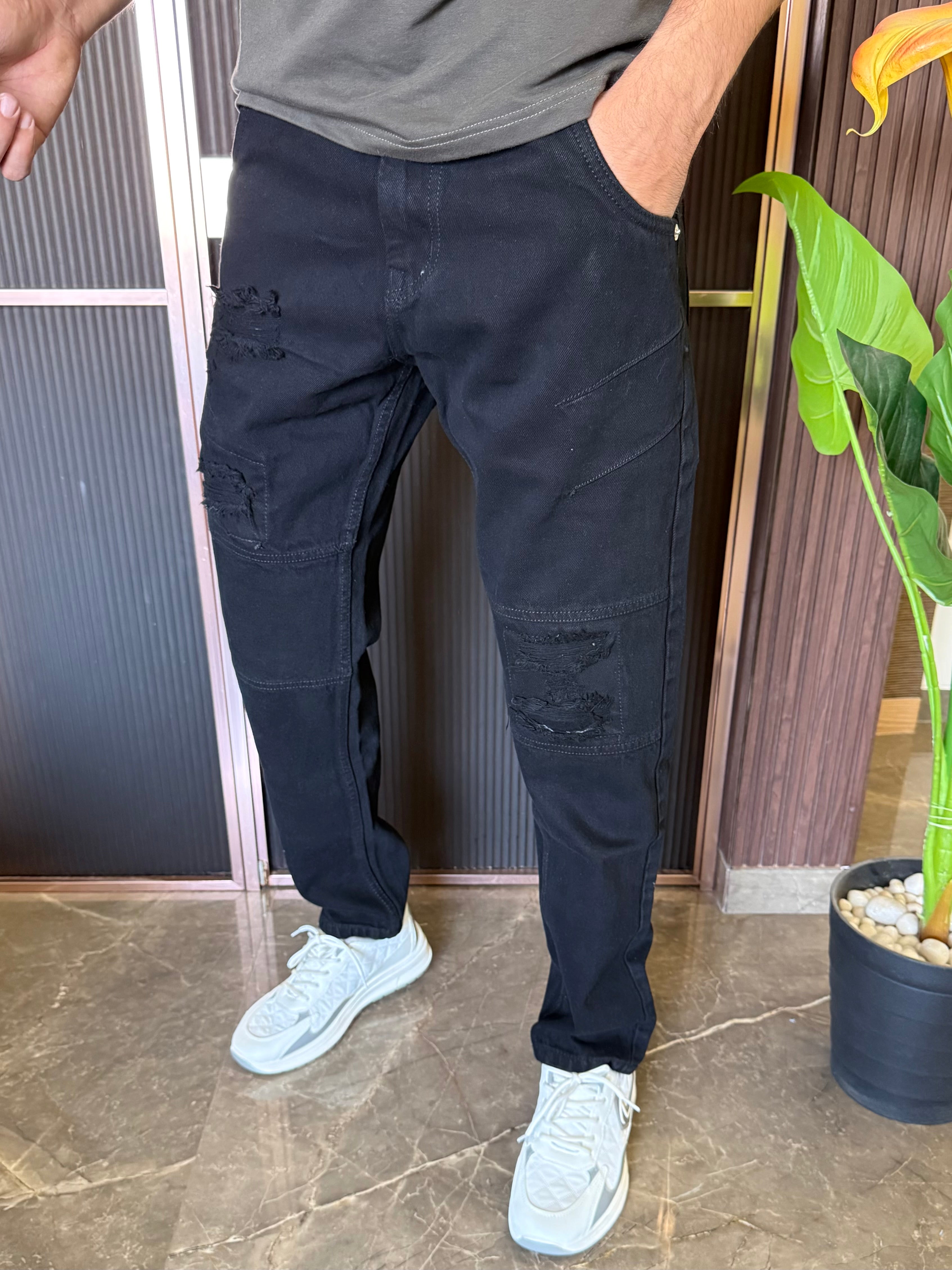 Mom Fit Biker Wornout Black Jeans