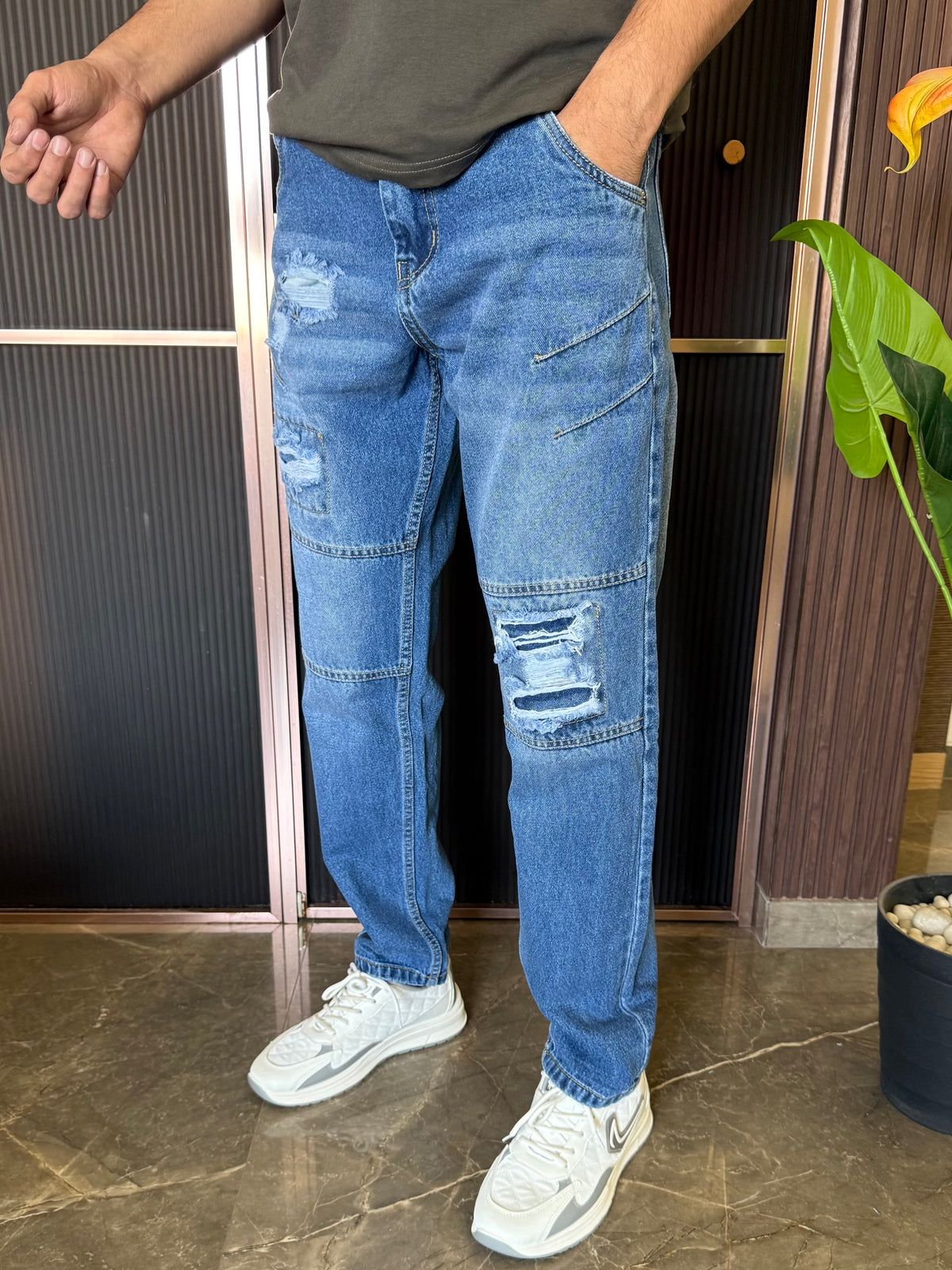 Mom Fit Biker Wornout Mid Blue Jeans