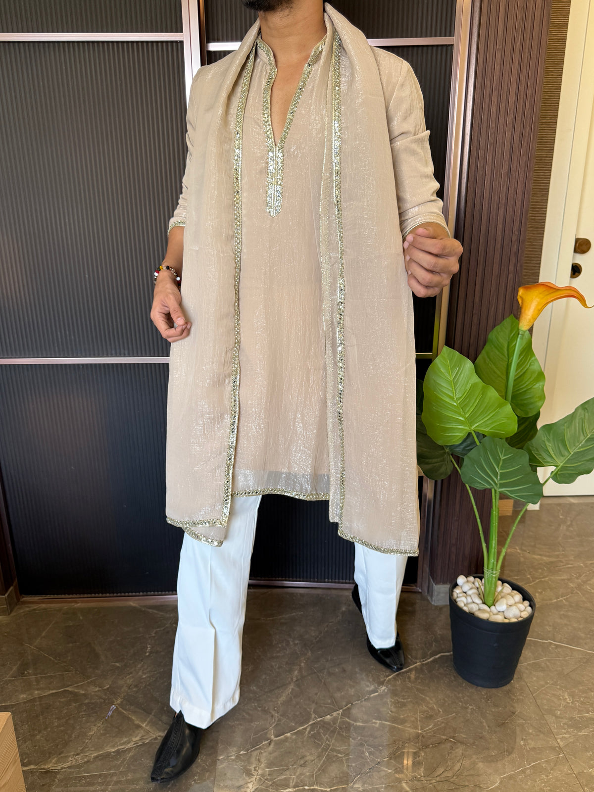 Dupatta Style V neck Sand Kurta