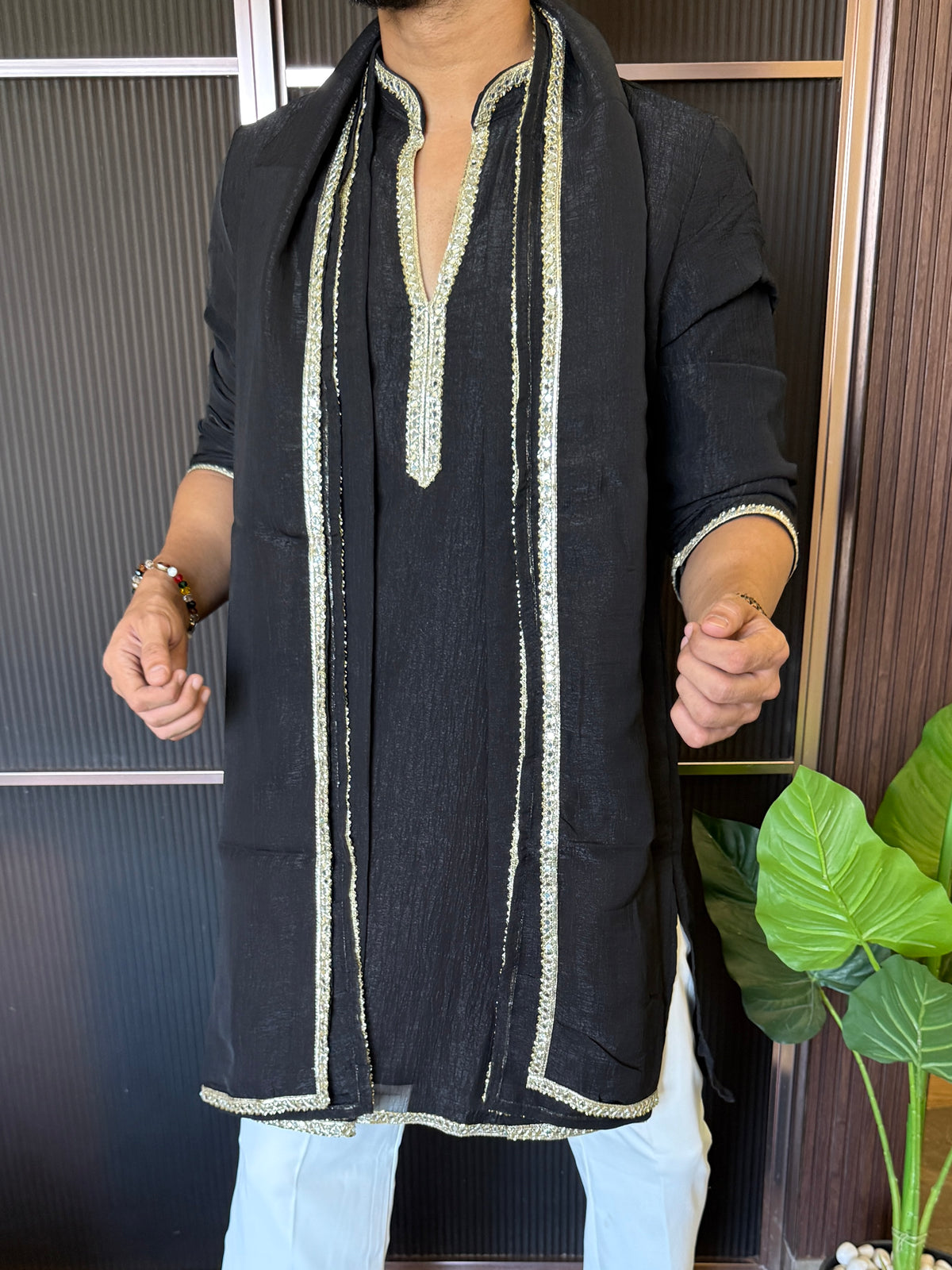 Dupatta Style V neck Black Kurta