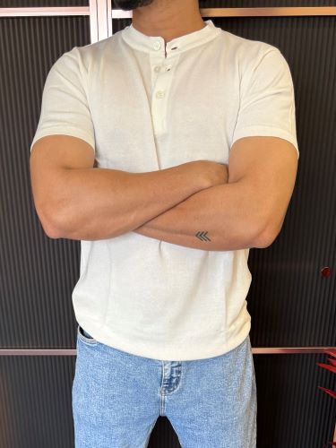 Henly Knitted Off White Half sleeves