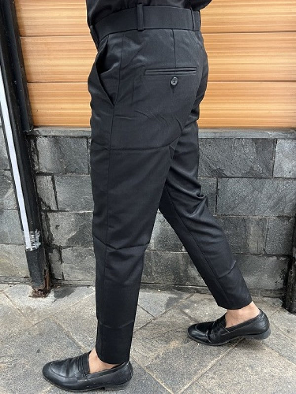 Relaxed Fit Ankle Length Black Trouser