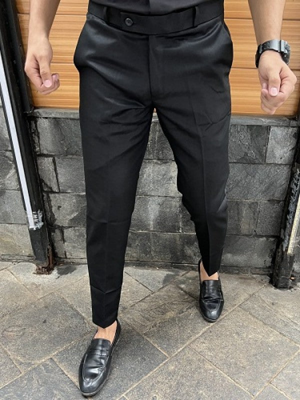 Relaxed Fit Ankle Length Black Trouser