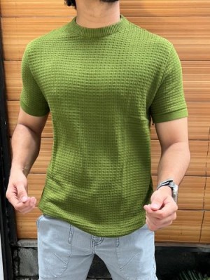                                                                                                                          Self texture Knitted Green Halfsleeves Tshirt